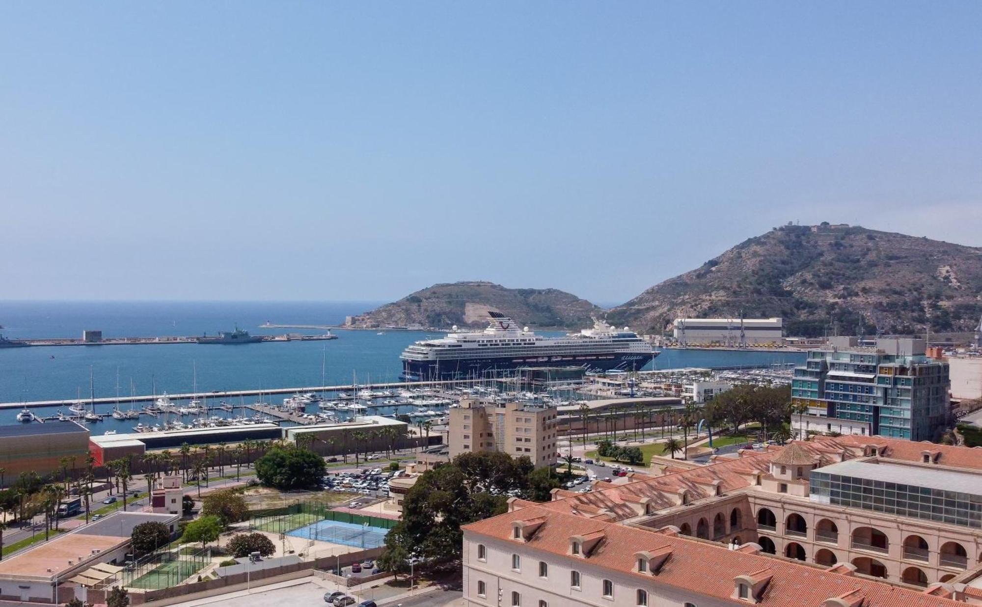 Apartamentos Nuevo Edificio Alba Cartagena Centro Parking Kültér fotó